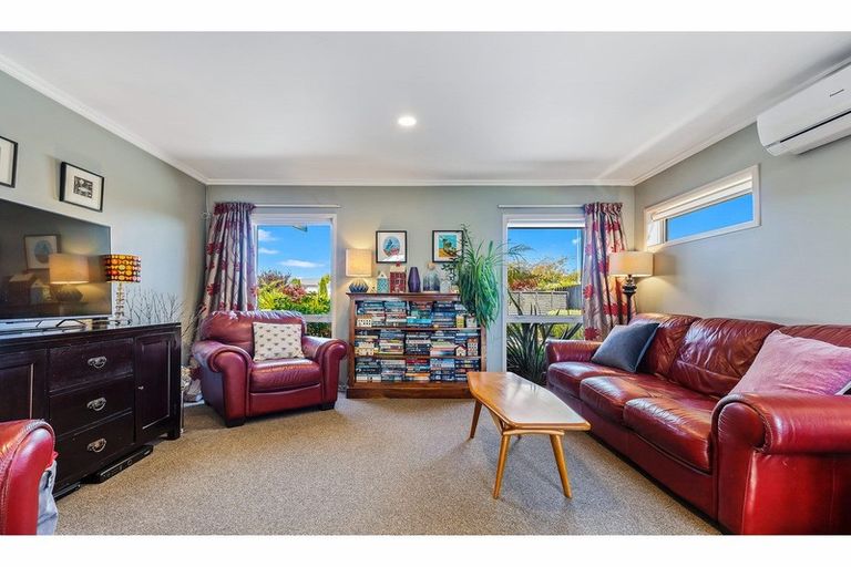 Photo of property in 16 Northwater Drive, Northwood, Christchurch, 8051