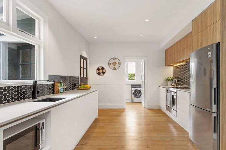 Photo of property in 124 Chapter Street, St Albans, Christchurch, 8052