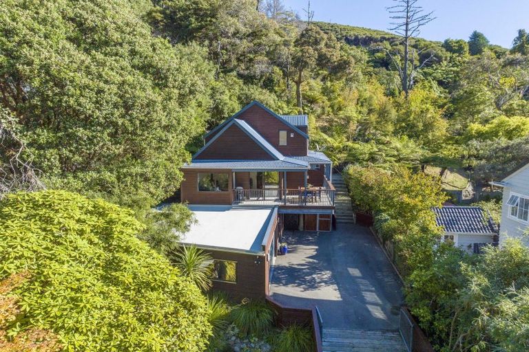 Photo of property in 93 Norton Park Grove, Waterloo, Lower Hutt, 5011