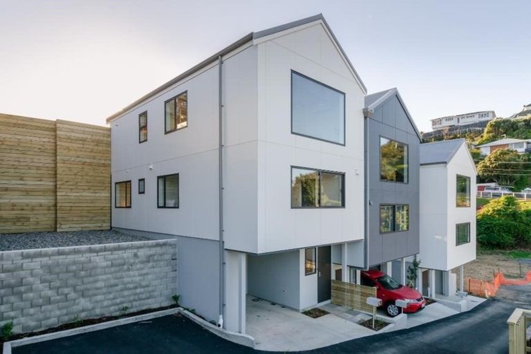 Photo of property in 16/104u Maupuia Road, Maupuia, Wellington, 6022