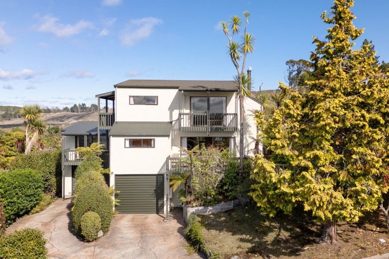 Photo of property in 7 Brunette Drive, Acacia Bay, Taupo, 3330