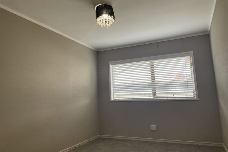 Photo of property in 42 Merriefield Avenue, Forrest Hill, Auckland, 0620