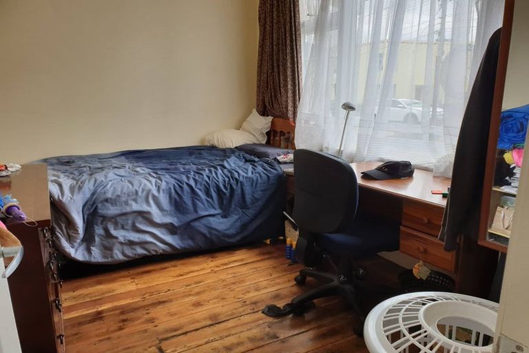 Photo of property in 72 Constable Street, Newtown, Wellington, 6021