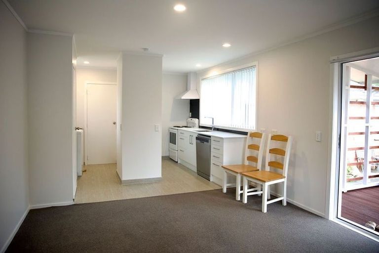 Photo of property in 1a Kiwi Esplanade, Mangere Bridge, Auckland, 2022