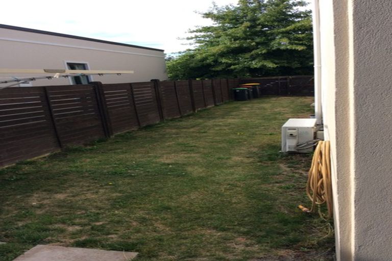 Photo of property in 44 Country Club Terrace, Northwood, Christchurch, 8051