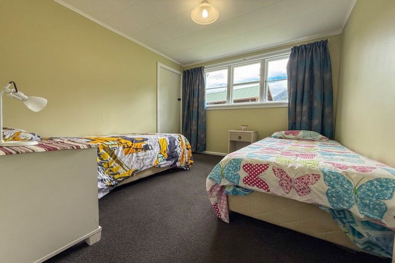 Photo of property in 13 Main Road, Fox Glacier, 7886