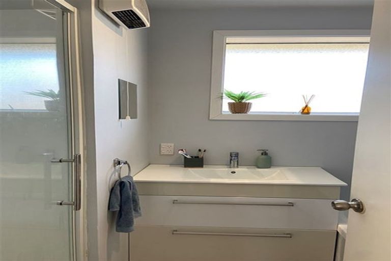 Photo of property in 91 Oakhampton Street, Hornby, Christchurch, 8042