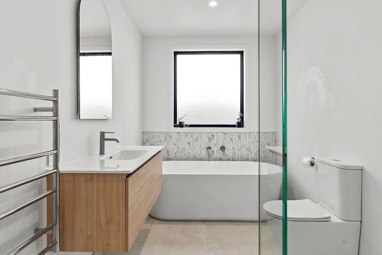 Photo of property in 36 Gillespie Street, Lake Hawea, 9382