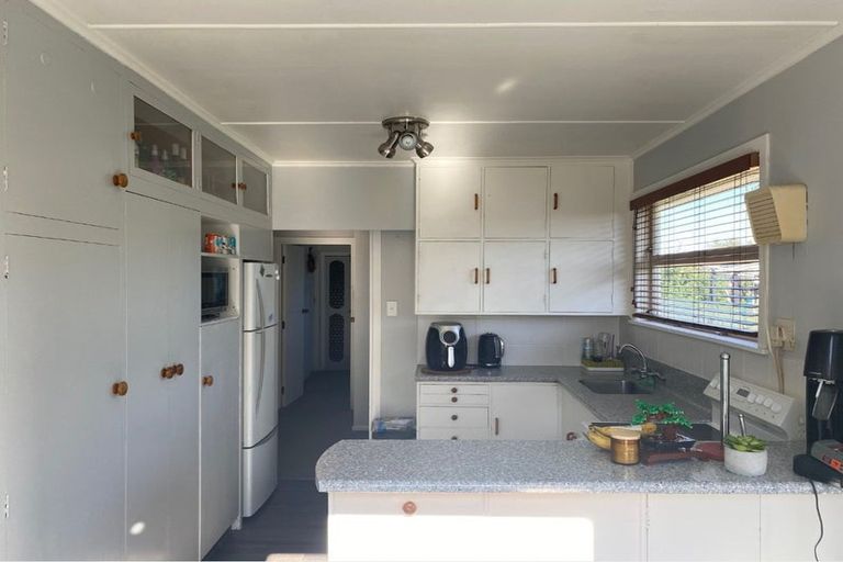 Photo of property in 2 Bennett Place, Onekawa, Napier, 4110