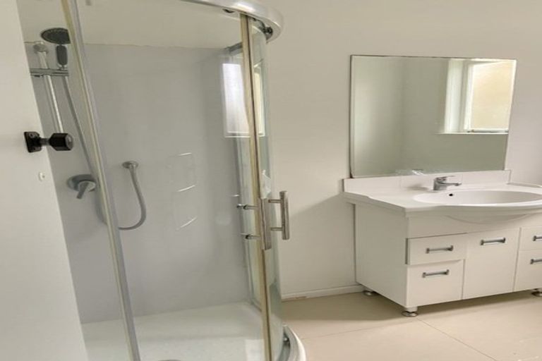 Photo of property in 24 Quebec Road, Milford, Auckland, 0620
