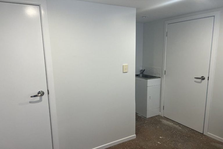 Photo of property in 1/15 Beulah Avenue, Rothesay Bay, Auckland, 0630