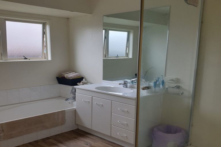 Photo of property in 11/15 O'sullivan Place, Waiuku, 2123