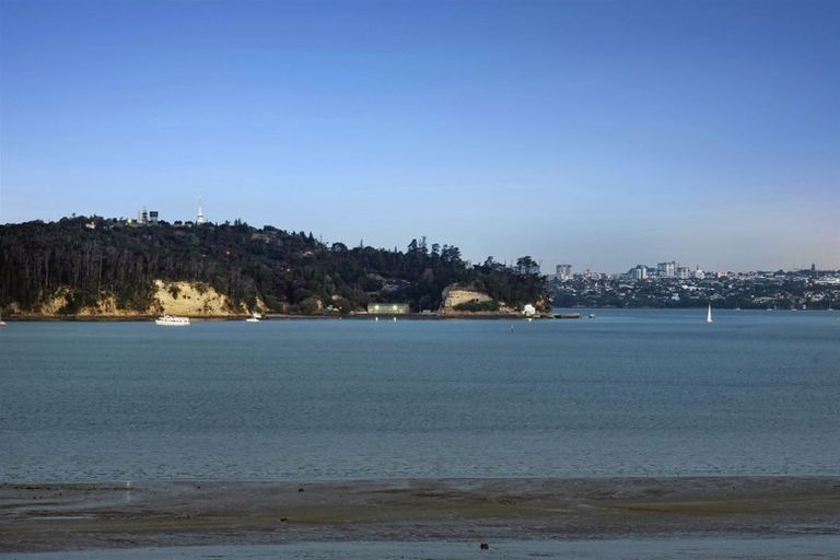 Photo of property in 17 Ocean Breeze Avenue, Hobsonville, Auckland, 0616