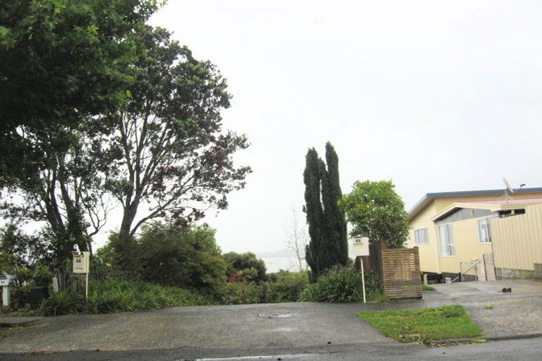 Photo of property in 13 Harbour View Road, Onerahi, Whangarei, 0110