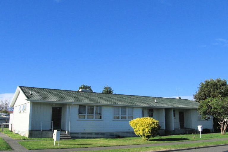 Photo of property in 67-71 Cottrell Crescent, Onekawa, Napier, 4110