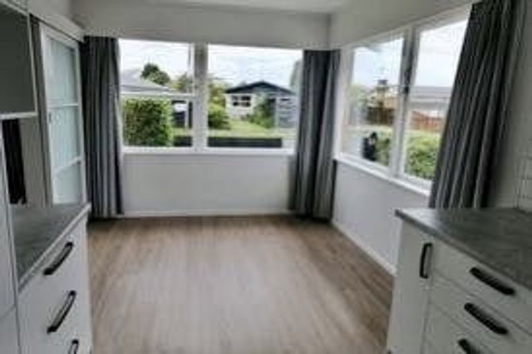 Photo of property in 50 Mears Road, St Andrews, Hamilton, 3200