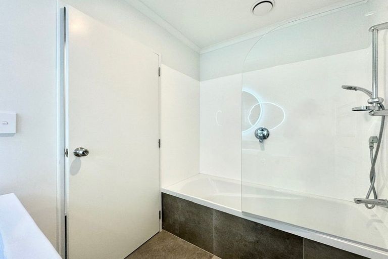 Photo of property in 104 Kuaka Drive, Takanini, 2112