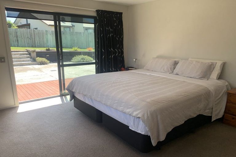 Photo of property in 51 Frye Crescent, Albert Town, Wanaka, 9305