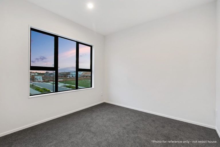 Photo of property in 24a Waka Ama Road, Karaka, 2113