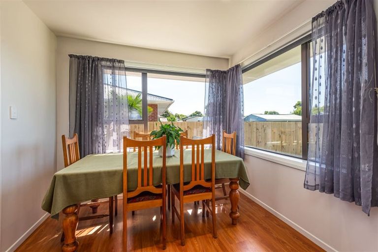 Photo of property in 61 Frensham Crescent, Woolston, Christchurch, 8062