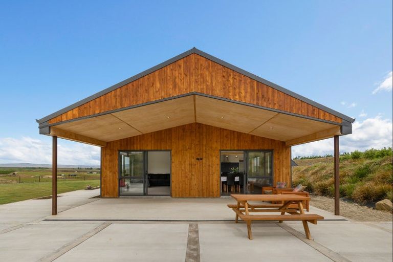 Photo of property in 45 Stella Way, Waikerikeri, Alexandra, 9391