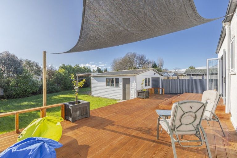 Photo of property in 3 Francis Drake Street, Waipukurau, 4200