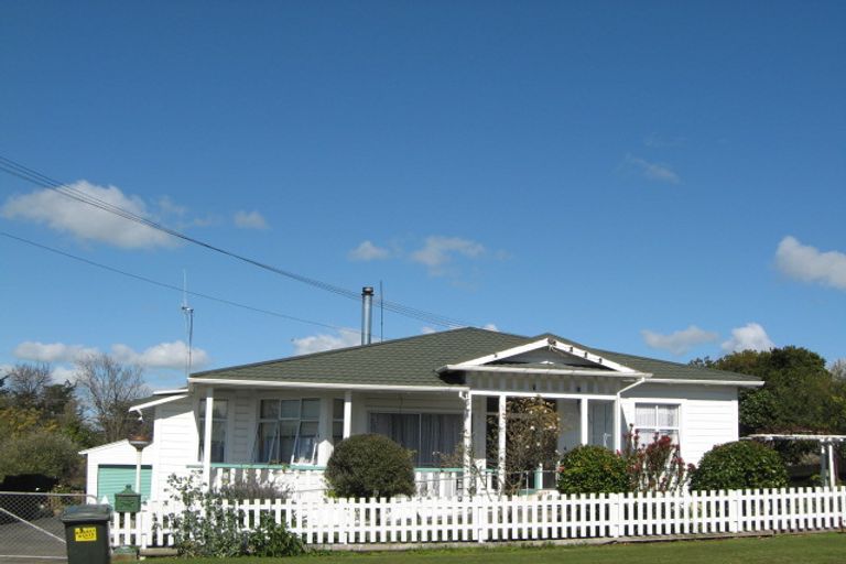 Photo of property in 13 Toia Street, Marton, 4710