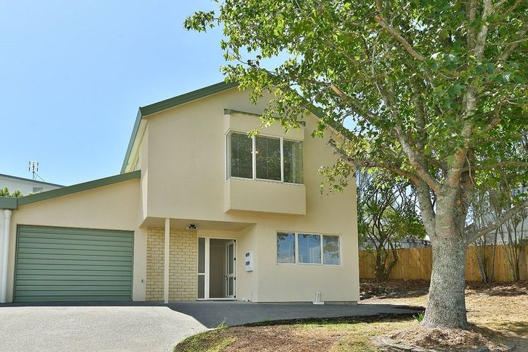 Photo of property in 1/8 Mably Court, Stanmore Bay, Whangaparaoa, 0932