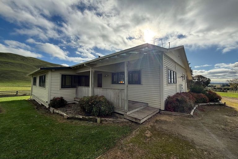 Photo of property in 360 Mutiny Road, Poukawa, Hastings, 4172