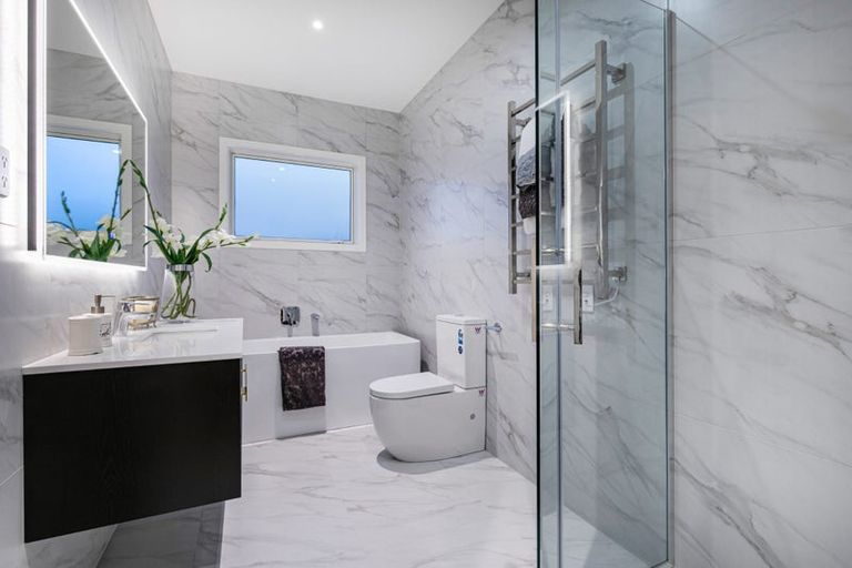 Photo of property in 7 Surf View Crescent, Red Beach, 0932