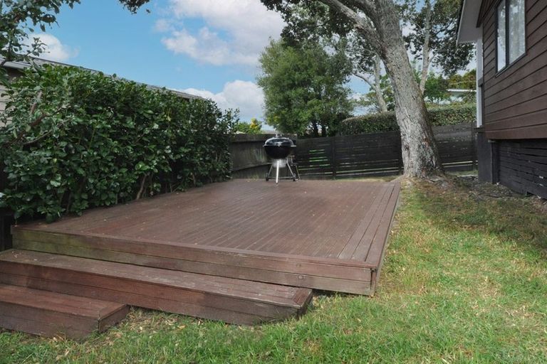 Photo of property in 109 Don Buck Road, Massey, Auckland, 0614