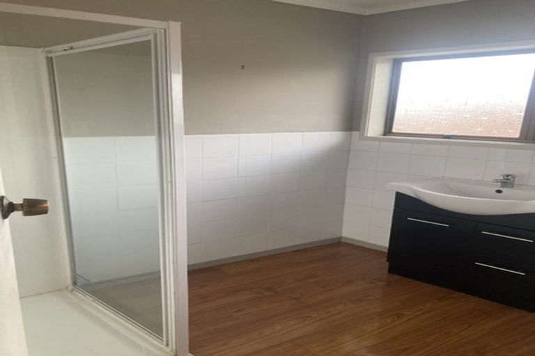 Photo of property in 83 Daffodil Street, Titirangi, Auckland, 0604