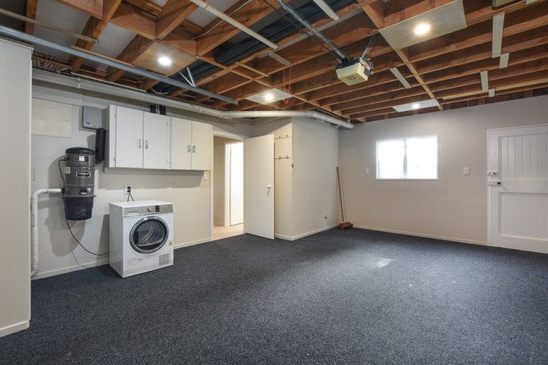 Photo of property in 186 Gladstone Road North, Mosgiel, 9024