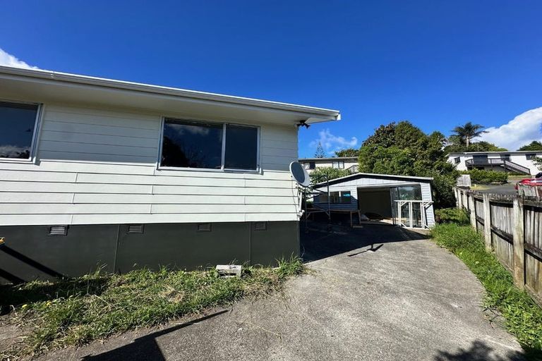 Photo of property in 4 Garton Drive, Massey, Auckland, 0614