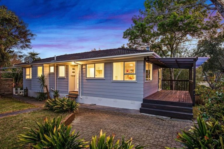 Photo of property in 263 Henderson Valley Road, Henderson, Auckland, 0612