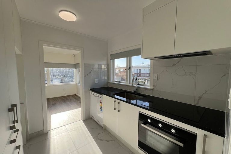 Photo of property in 1/146 Ennis Avenue, Pakuranga Heights, Auckland, 2010