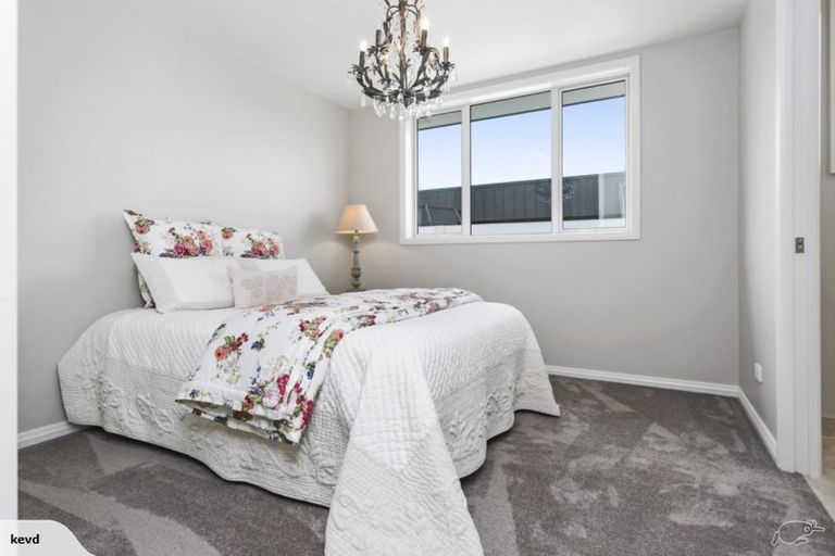 Photo of property in 129 Saint Kilda Road, Cambridge, 3434