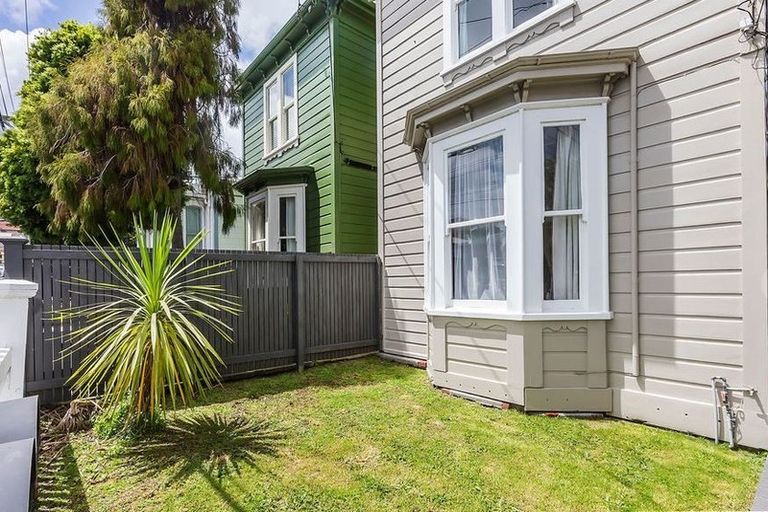 Photo of property in 98 Constable Street, Newtown, Wellington, 6021