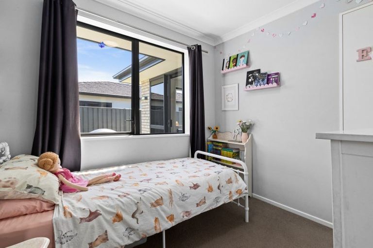 Photo of property in 21 Drake Crescent, Awatoto, Napier, 4110