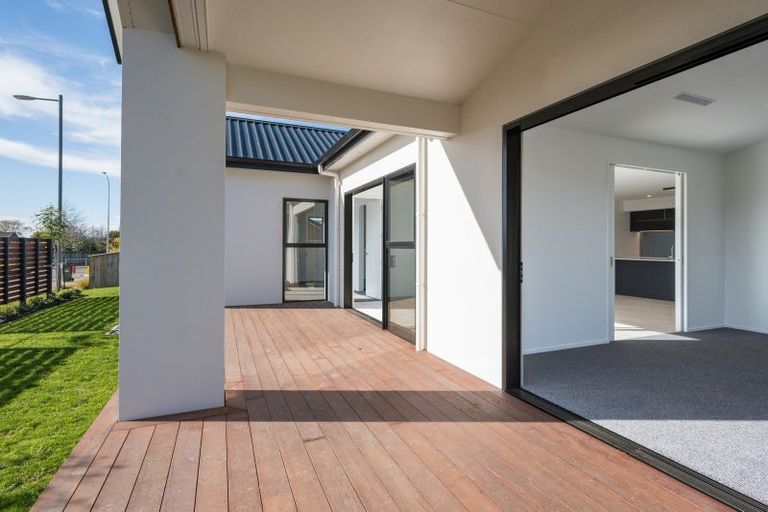 Photo of property in 1 Greenway Crescent, Hope, 7020