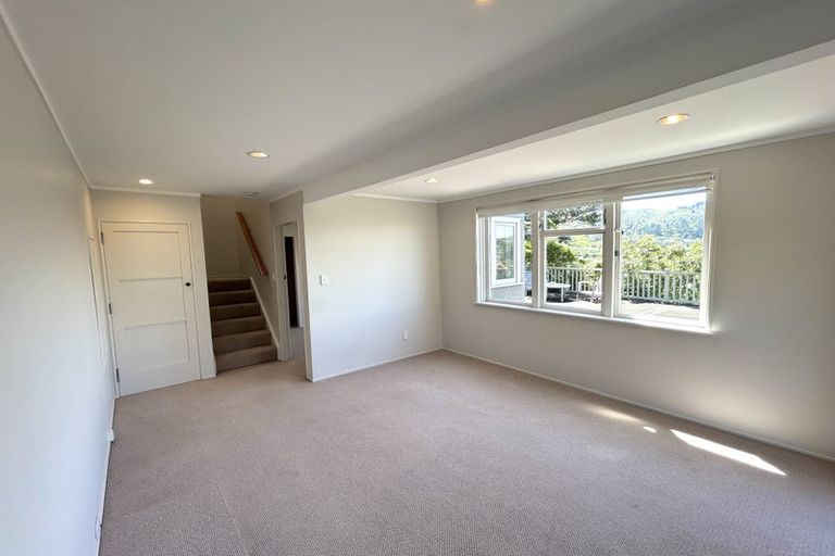 Photo of property in 25 Torwood Road, Khandallah, Wellington, 6035