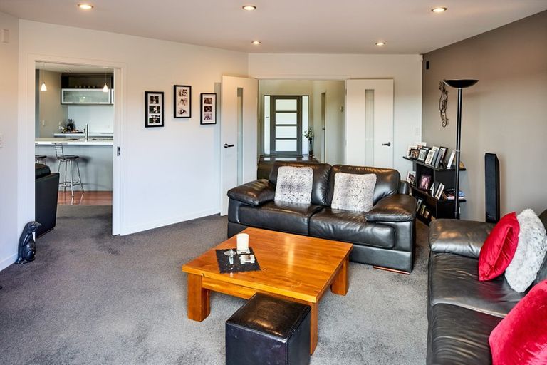 Photo of property in 108 Navigation Drive, Whitby, Porirua, 5024