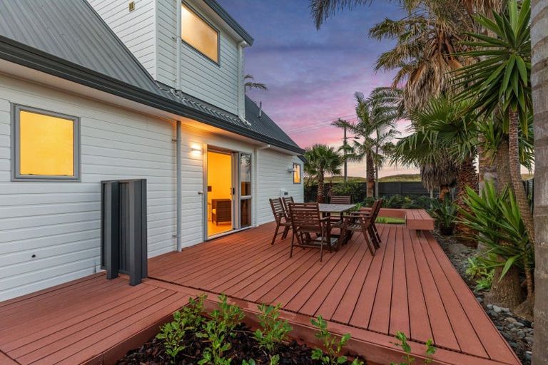 Photo of property in 338 Papamoa Beach Road, Papamoa Beach, Papamoa, 3118