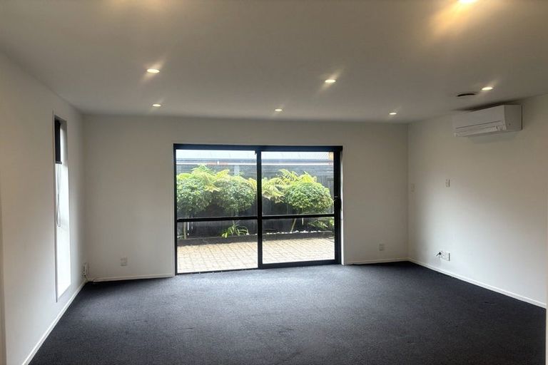 Photo of property in 2b Coles Place, St Albans, Christchurch, 8014