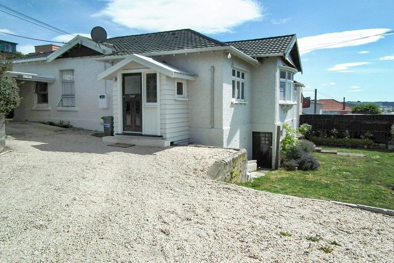 Photo of property in 79 Tees Street, South Hill, Oamaru, 9400