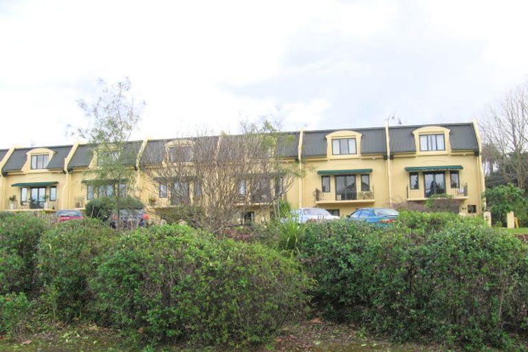 Photo of property in Waterford Estate, 1/102 Grantham Street, Hamilton Central, Hamilton, 3204