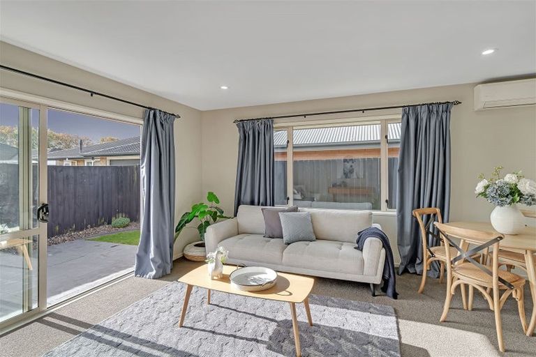 Photo of property in 62 Shands Road, Hornby, Christchurch, 8042