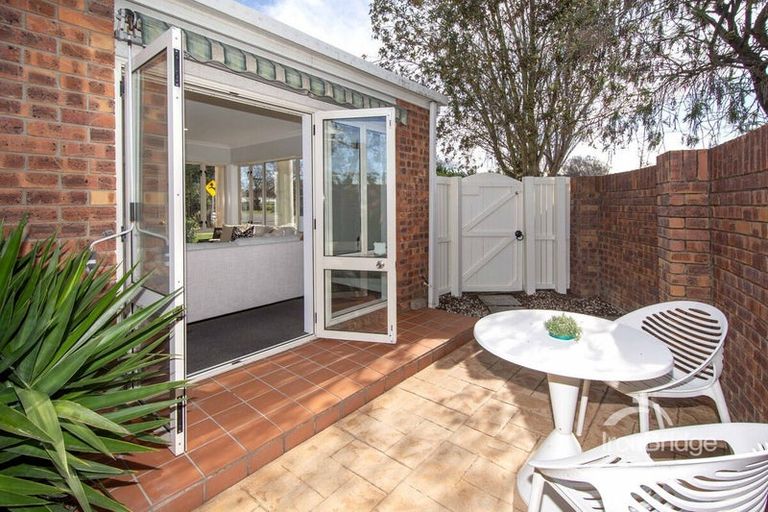 Photo of property in 2 Brookford Place, Westmorland, Christchurch, 8025