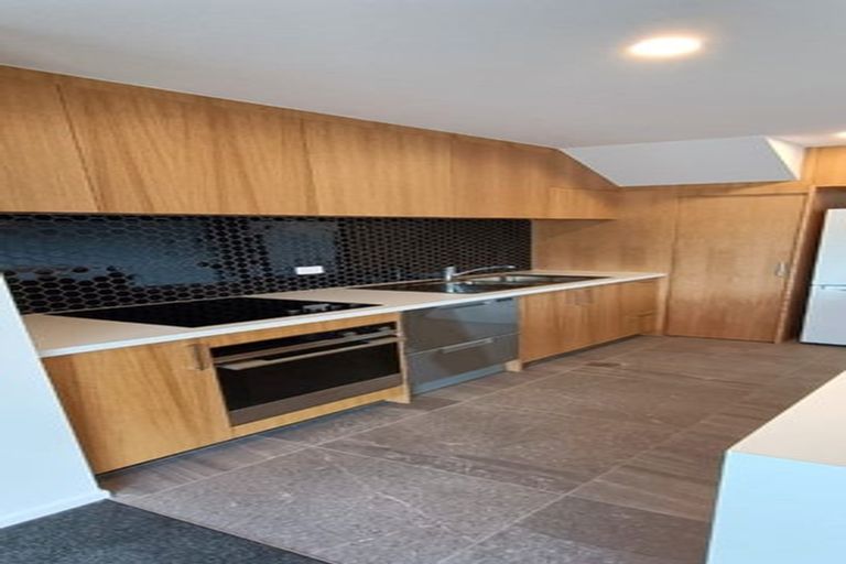 Photo of property in 32 Holystone Road, Whitby, Porirua, 5024