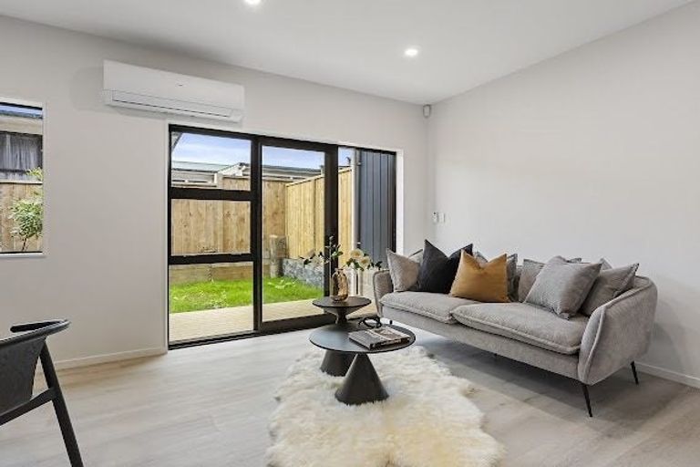 Photo of property in 5/191 Rathgar Road, Henderson, Auckland, 0610